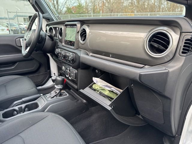 Used 2022 Jeep Wrangler Unlimited Sahara w/ LED Lighting Group image 26