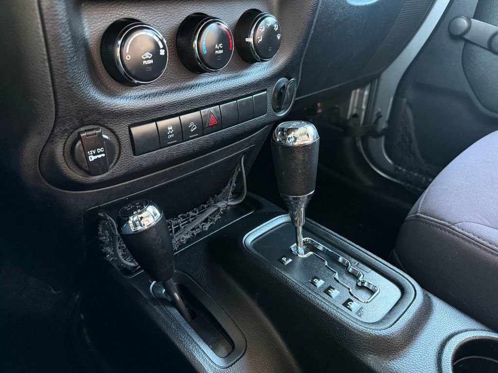 Used 2013 Jeep Wrangler Sport w/ Connectivity Group image 21