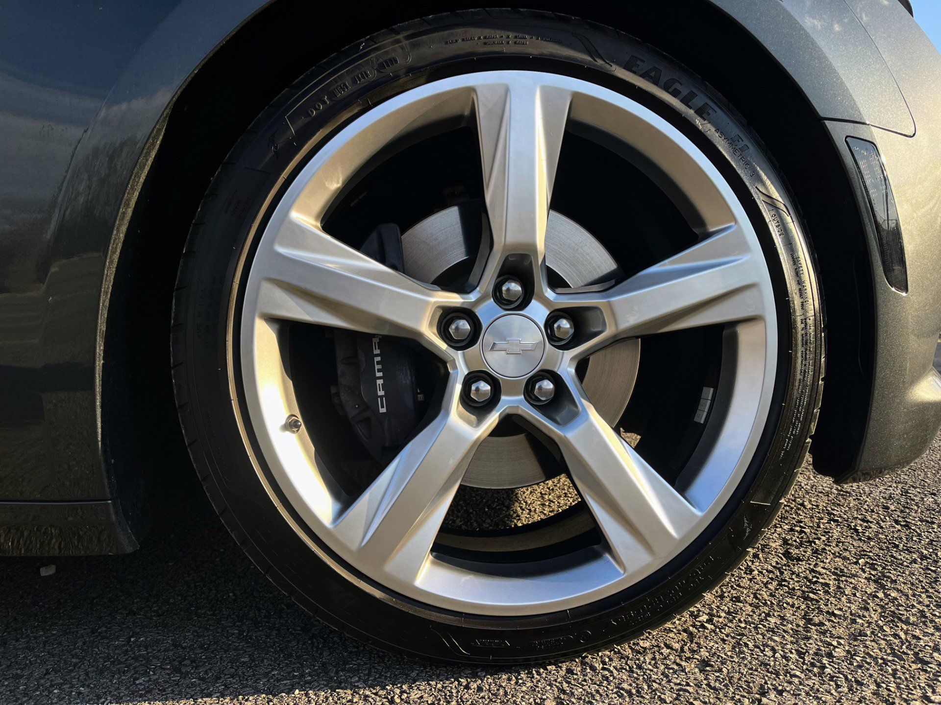 Used 2018 Chevrolet Camaro SS image 39