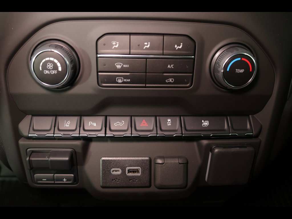 Used 2025 Chevrolet Silverado 2500 Custom w/ Custom Value Package image 25