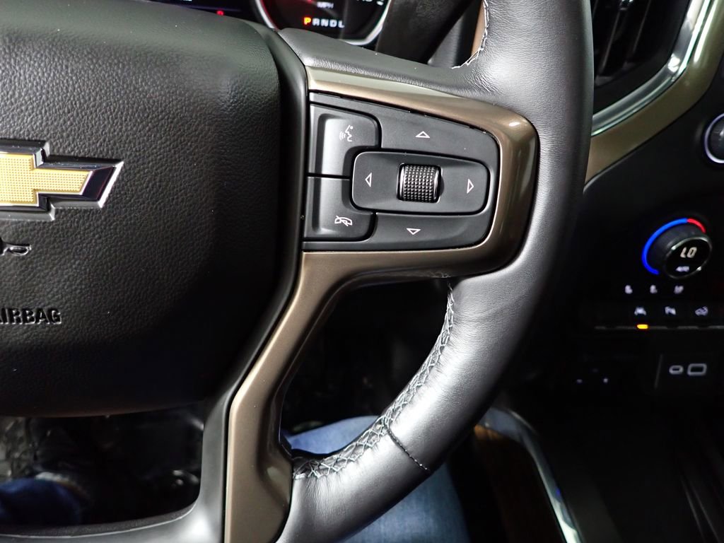 Used 2022 Chevrolet Silverado 1500 High Country w/ LPO, Dark Essentials Package image 34