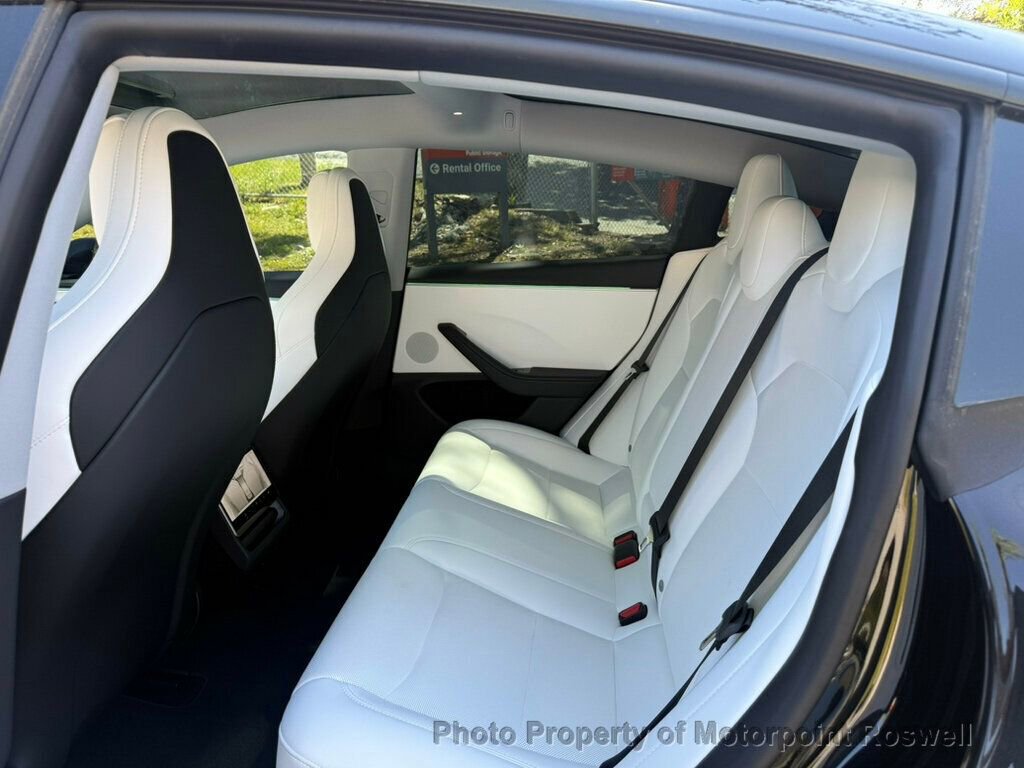 Used 2025 Tesla Model 3 Performance AWD/4WD image 13