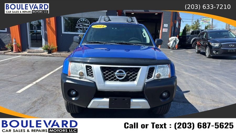 Used 2014 Nissan Xterra PRO-4X w/ Pro-4x Leather Package AWD/4WD image 2