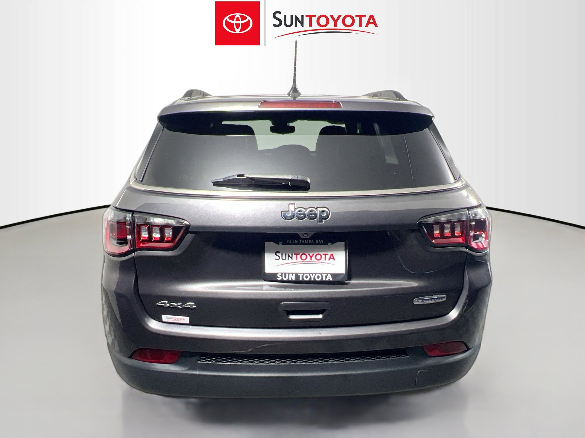 Used 2024 Jeep Compass Latitude image 5