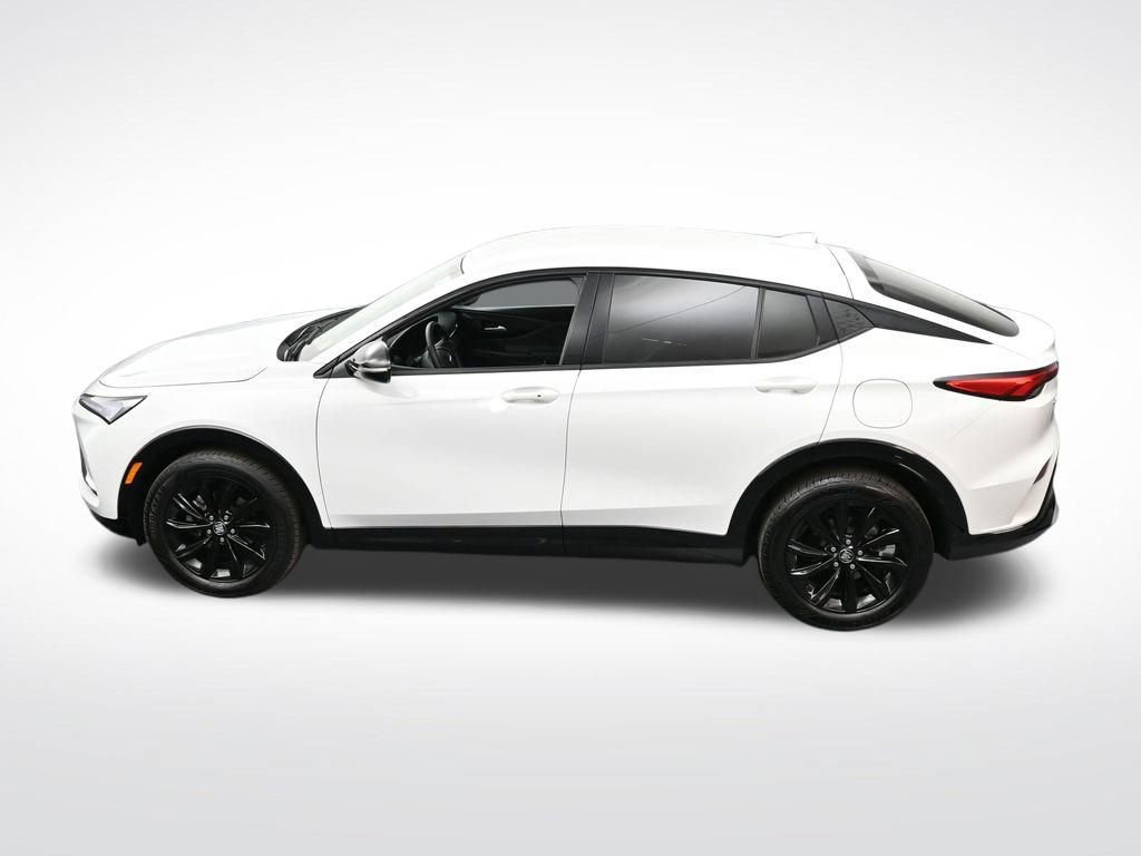 Used 2024 Buick Envista Sport Touring w/ Convenience I Package image 18