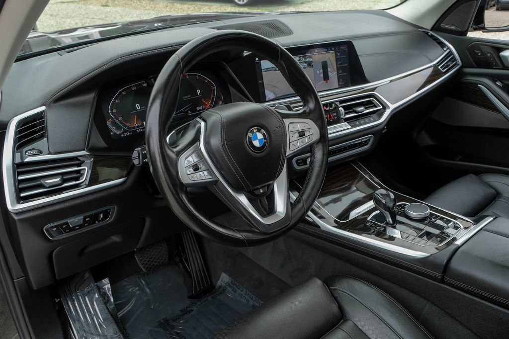 Used 2019 BMW X7 xDrive50i w/ Luxury Seating Package image 12