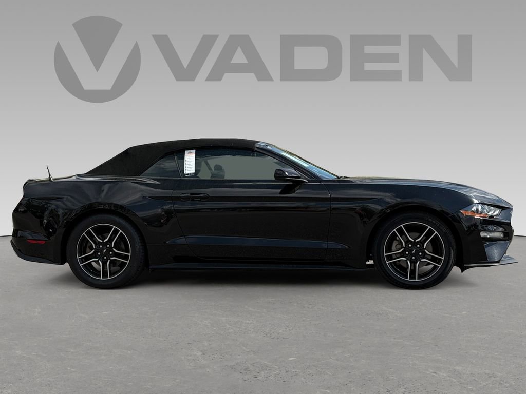 Used 2023 Ford Mustang Premium image 5