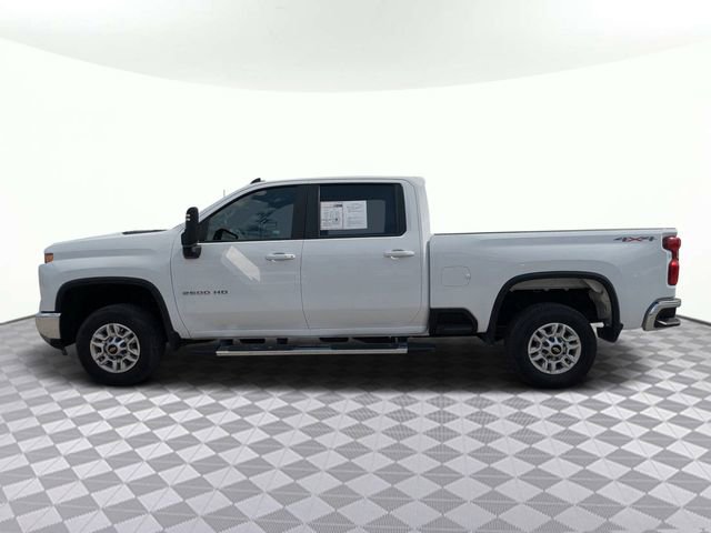 Used 2025 Chevrolet Silverado 2500 LT w/ Convenience Package image 7