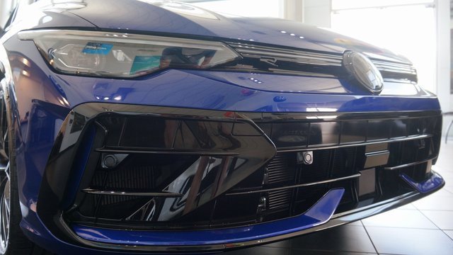 New 2025 Volkswagen Golf R Black Edition image 28