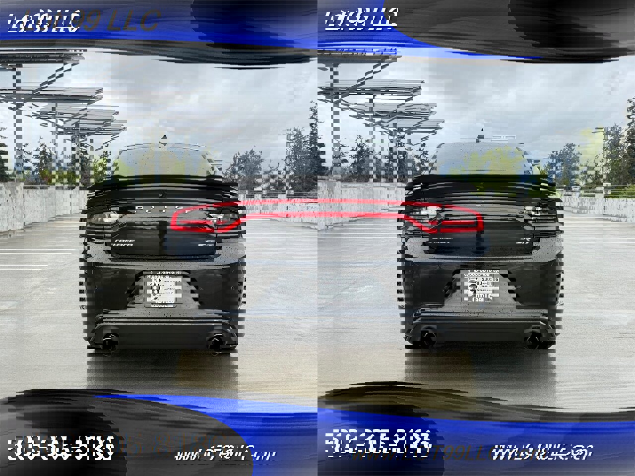 Used 2015 Dodge Charger SRT Hellcat w/ Harman/Kardon Audio Group image 8