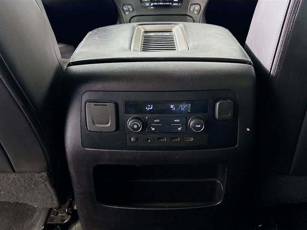 Used 2019 GMC Yukon Denali w/ Denali Ultimate Black Edition AWD/4WD image 28