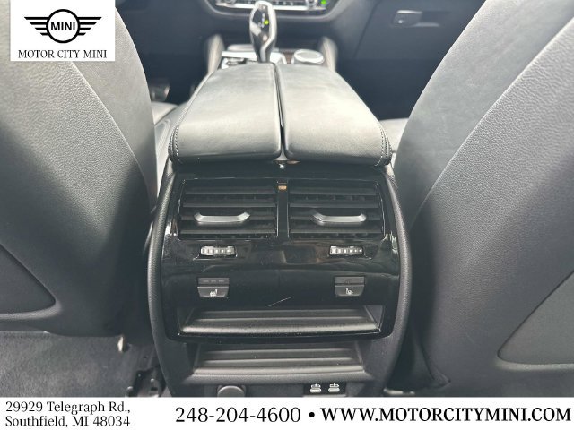 Used 2021 BMW M550i xDrive w/ Premium Package AWD/4WD image 17