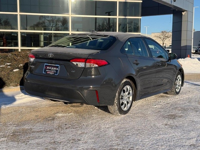 Used 2024 Toyota Corolla LE image 3