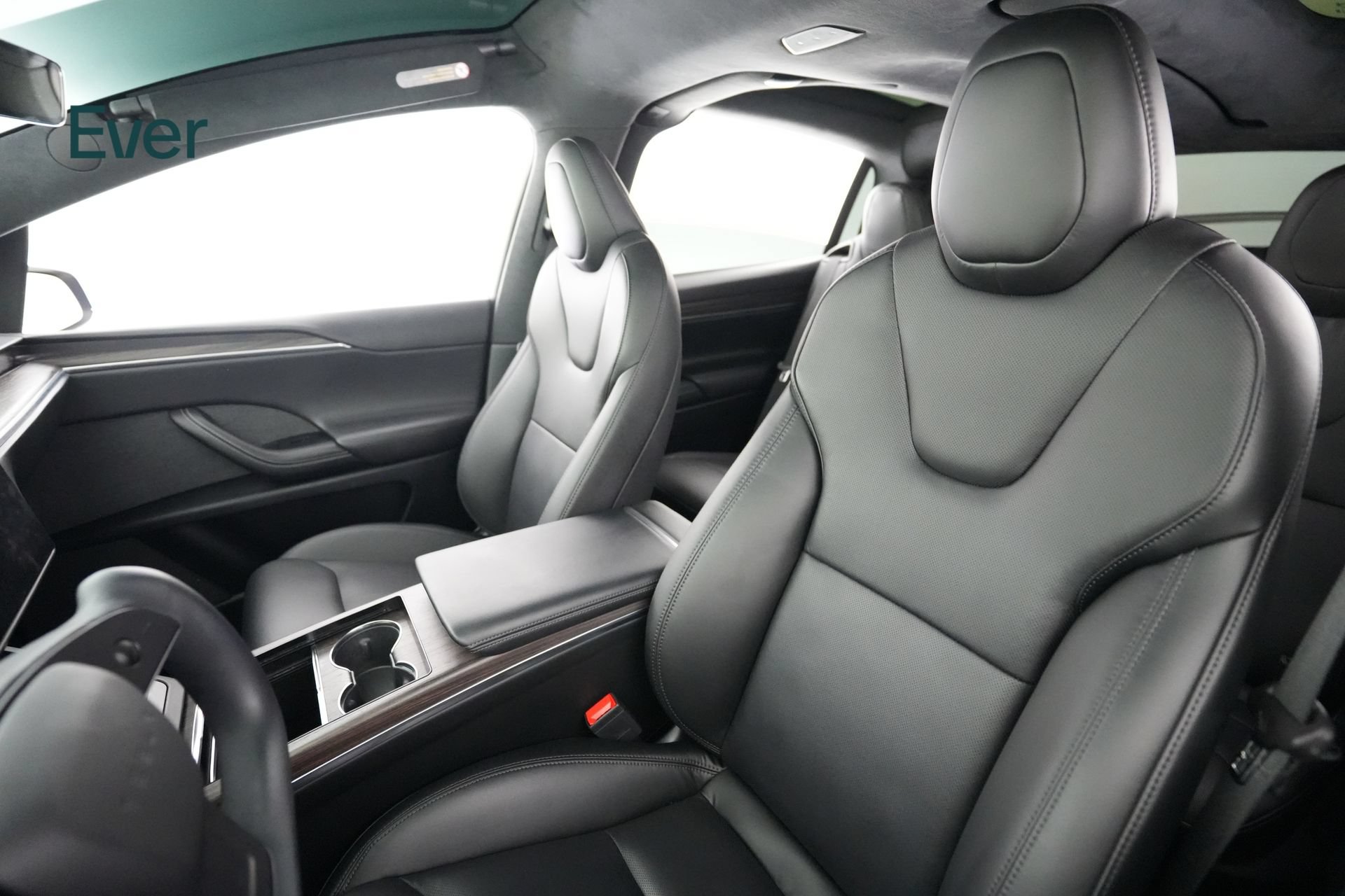 Used 2023 Tesla Model X AWD/4WD image 4