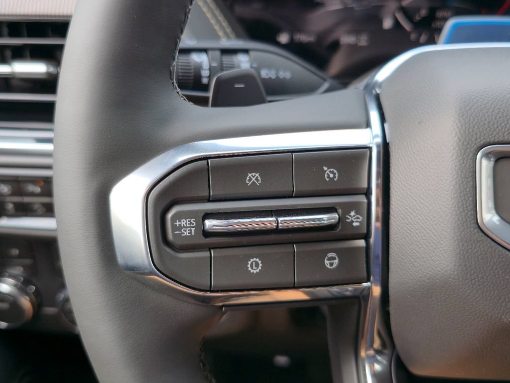 New 2026 GMC Yukon Elevation w/ Elevation Premium Package AWD/4WD image 19
