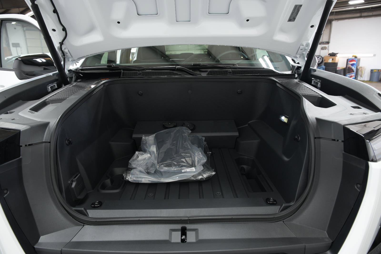 New 2026 GMC Sierra EV Elevation image 13