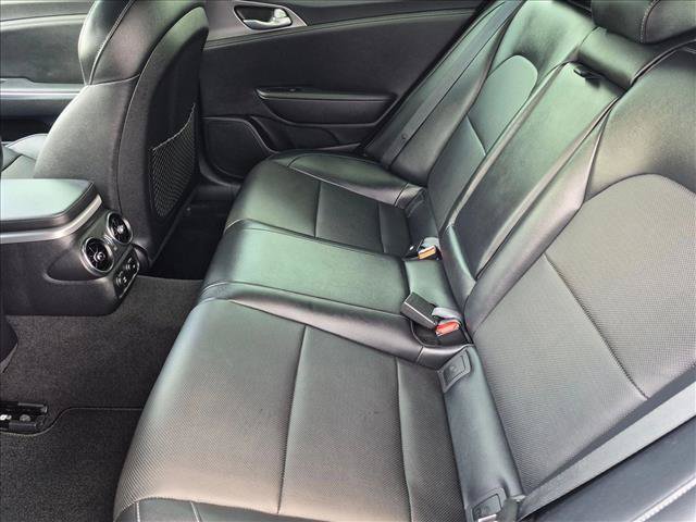 Used 2021 Kia Stinger GT RWD image 17