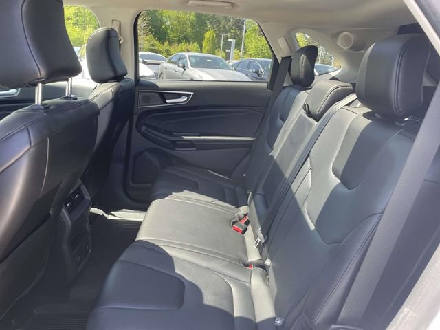 Used 2022 Ford Edge Titanium w/ Equipment Group 301A AWD/4WD image 21