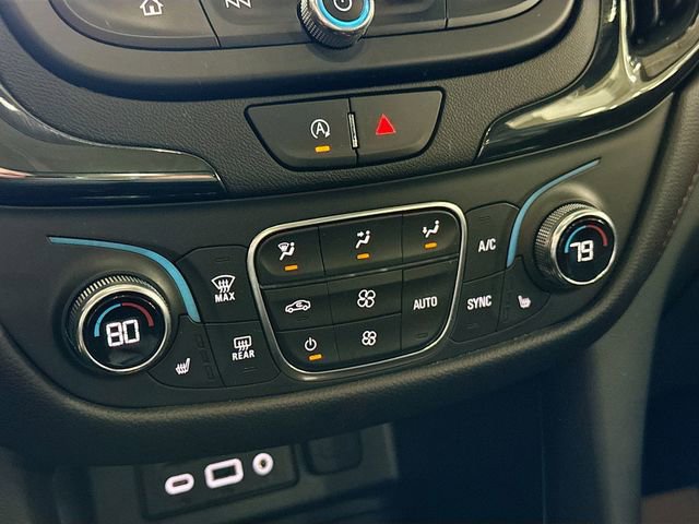 Used 2022 Chevrolet Equinox RS w/ RS Leather Package image 17