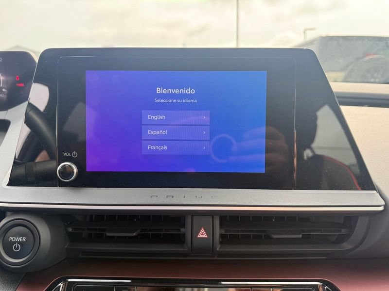 Used 2023 Toyota Prius Prime FWD image 5