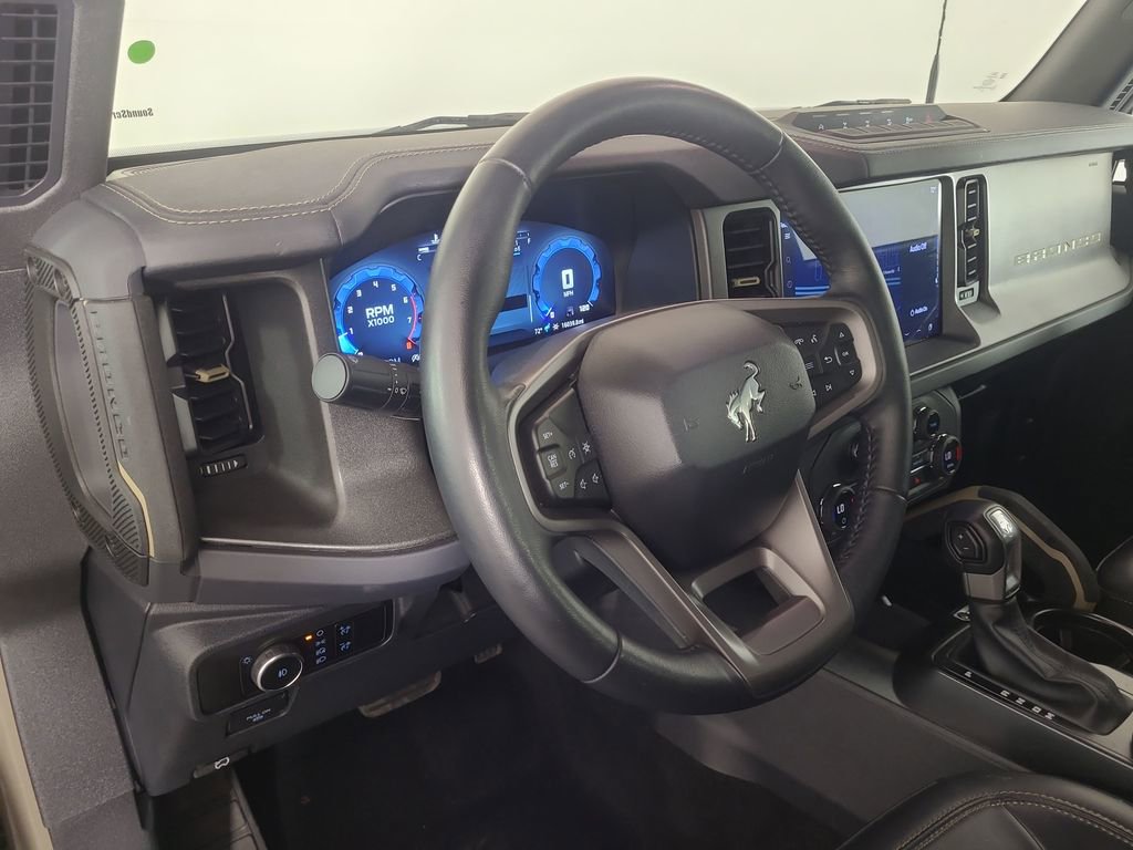 Used 2025 Ford Bronco Badlands AWD/4WD image 13