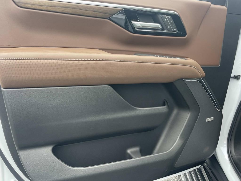 New 2026 Chevrolet Tahoe High Country image 17