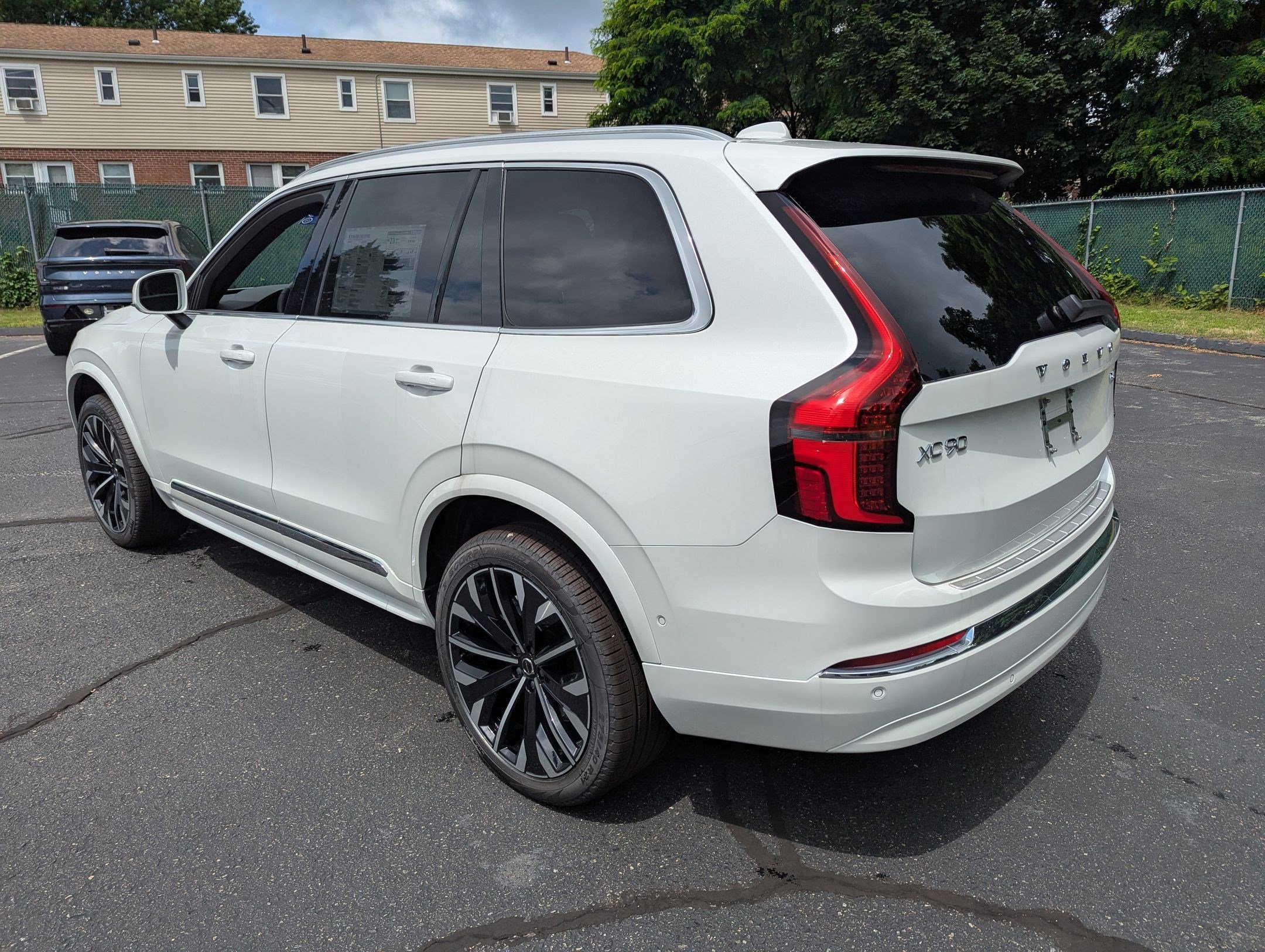 New 2026 Volvo XC90 B6 Plus image 5