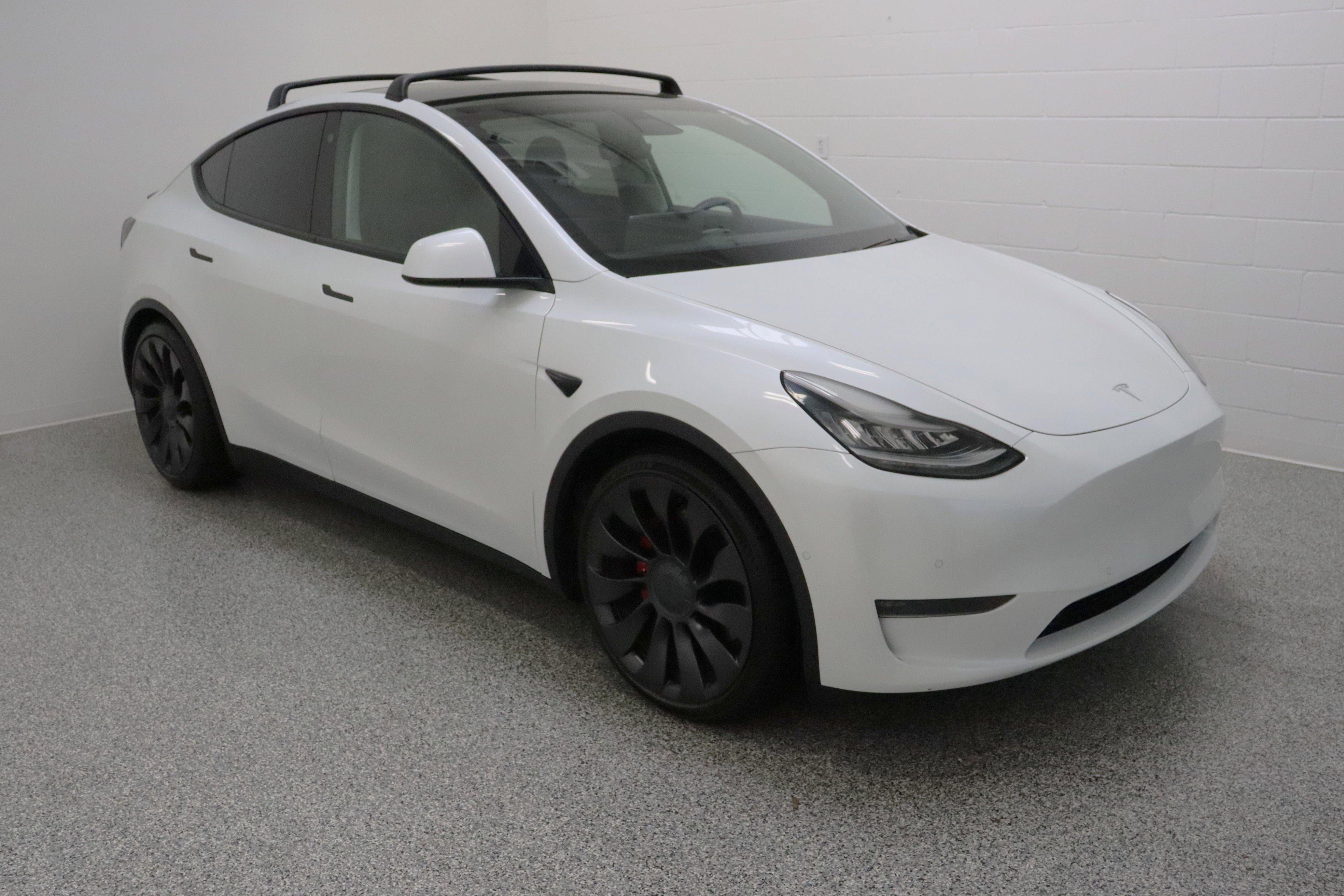 Used 2021 Tesla Model Y Performance image 4