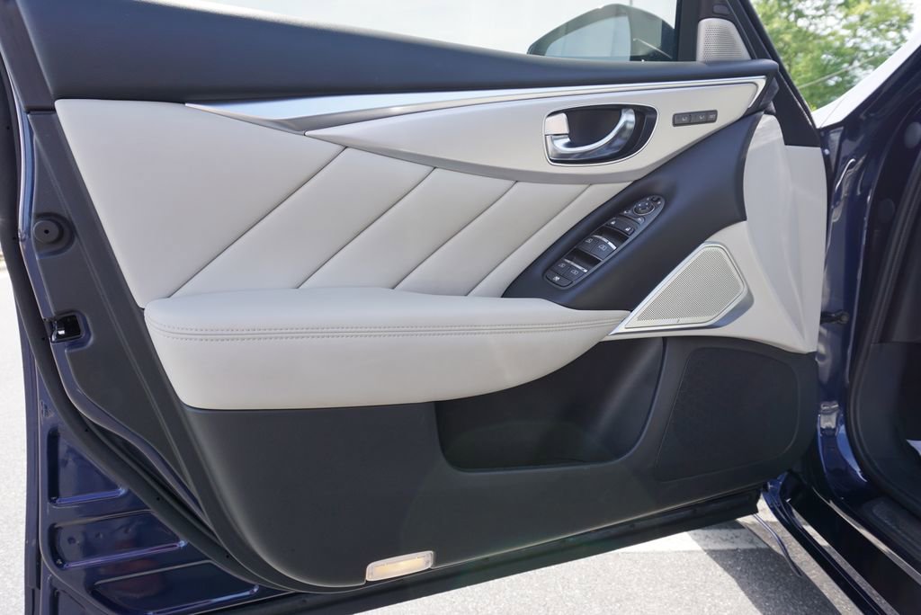 Used 2022 INFINITI Q50 Luxe w/ Cargo Package AWD/4WD image 18