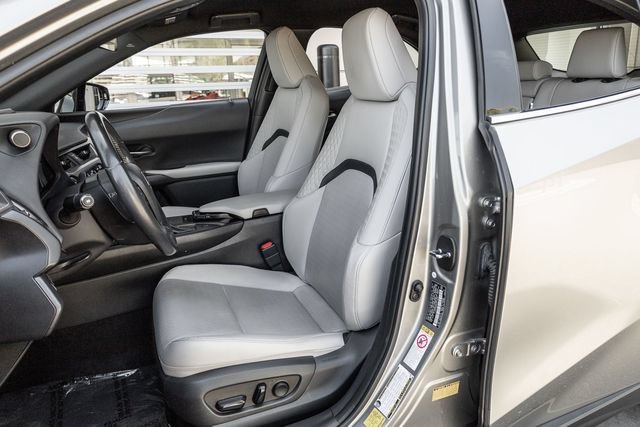 Used 2019 Lexus UX 200 w/ Accessory Package FWD image 11