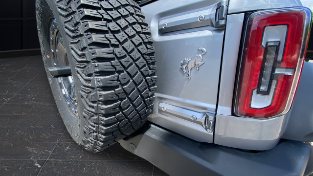 Used 2024 Ford Bronco Outer Banks AWD/4WD image 33