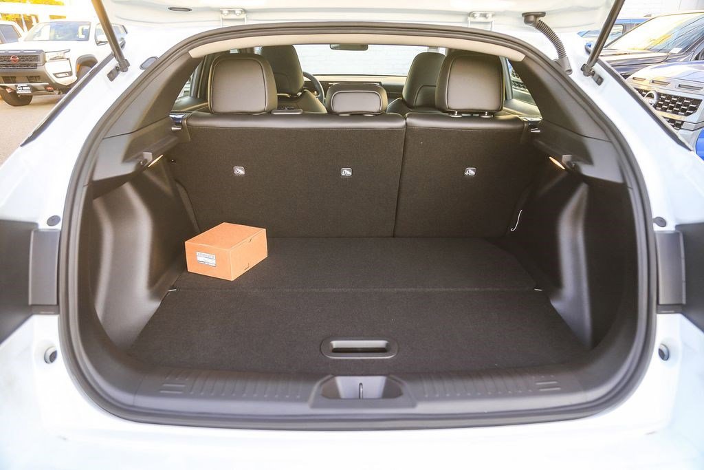 New 2026 Nissan Leaf SV+ image 11