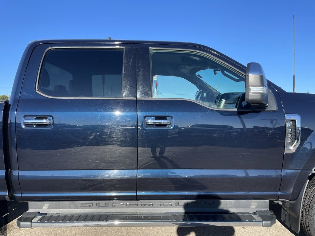 Used 2022 Ford F350 XLT w/ XLT Premium Package image 27