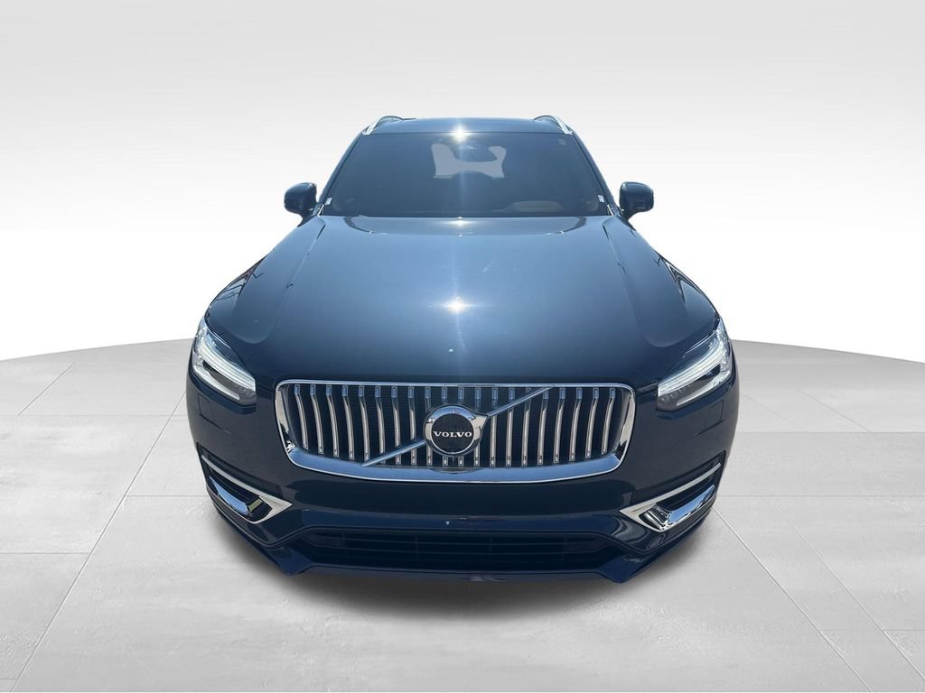 Used 2023 Volvo XC90 B5 Plus w/ Protection Package Premier AWD/4WD image 8
