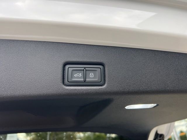 New 2025 Audi Q5 Premium image 23