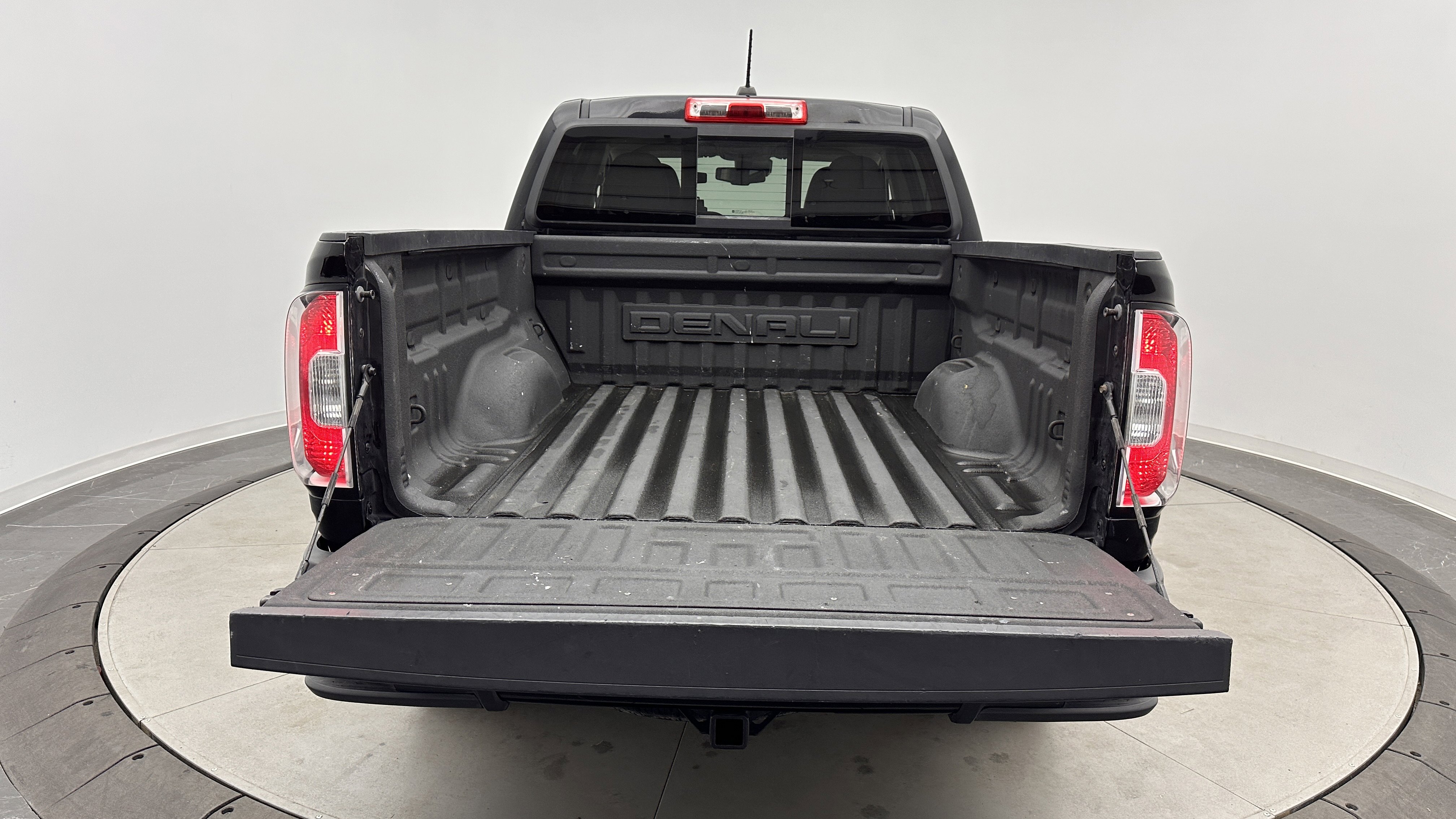 Used 2020 GMC Canyon Denali AWD/4WD image 32