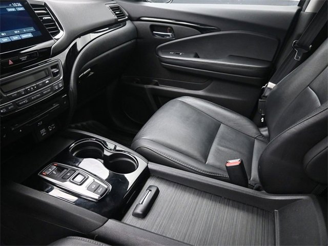 Used 2022 Honda Pilot Touring image 19