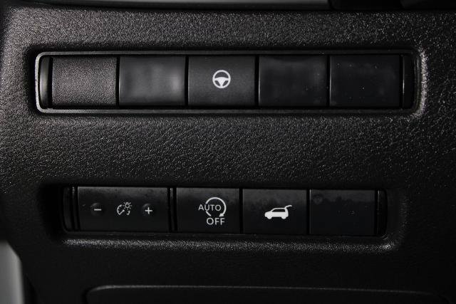 Certified 2025 Nissan Rogue SV AWD/4WD image 25