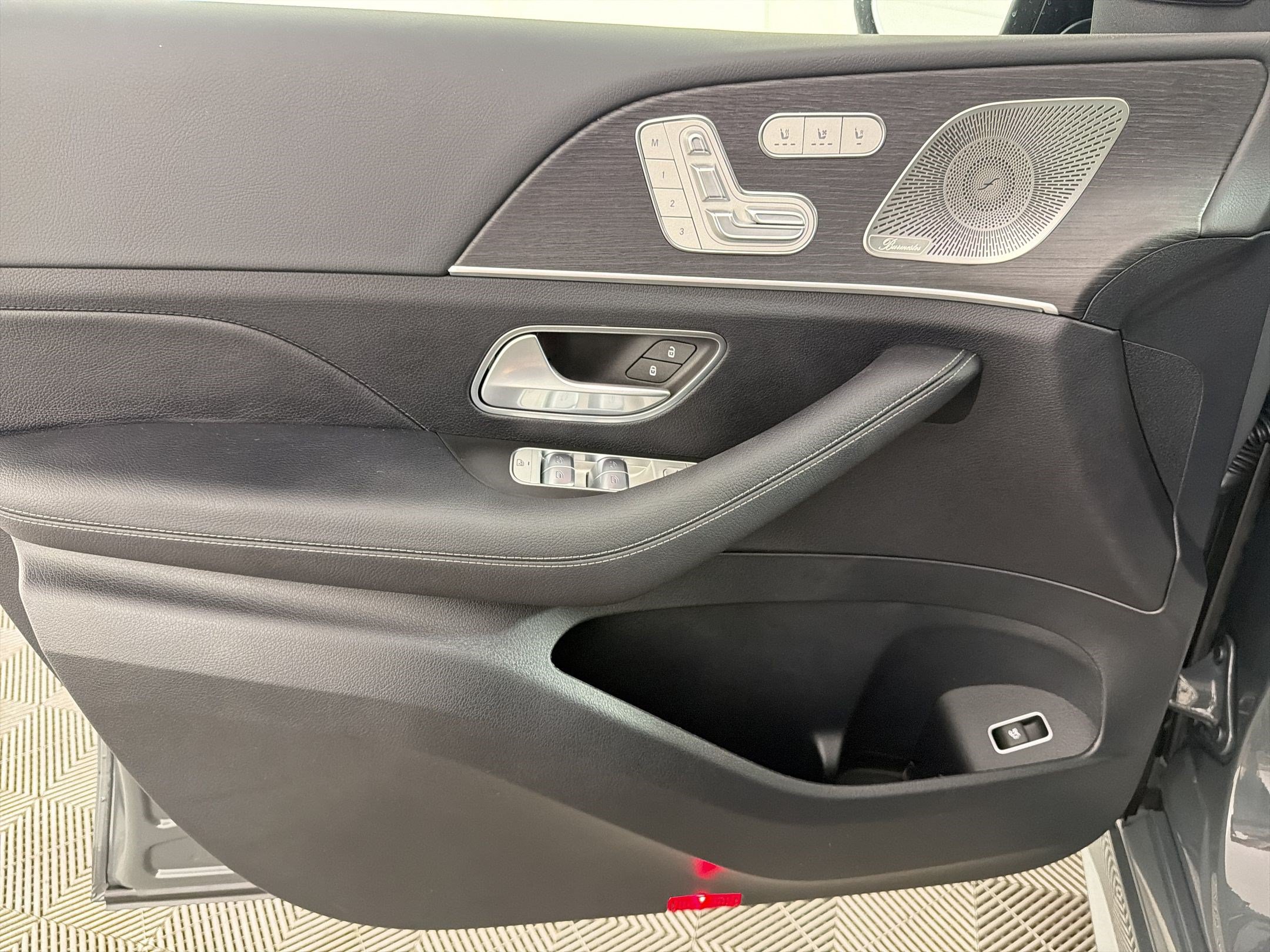 New 2026 Mercedes-Benz GLS 450 4MATIC image 13