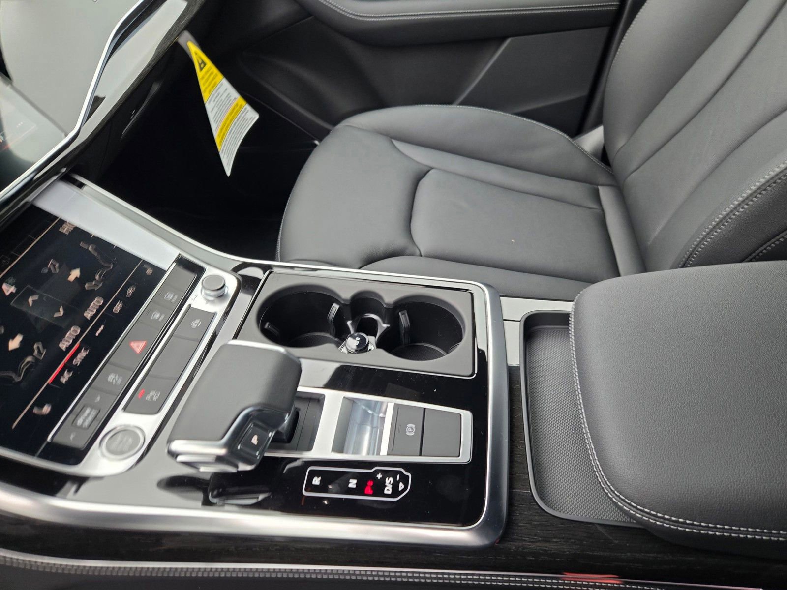 Used 2025 Audi Q7 2.0T Premium Plus w/ Premium Plus Package AWD/4WD image 25