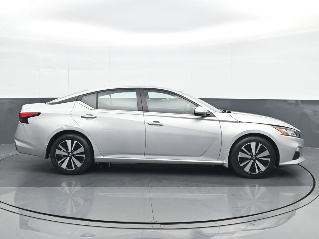 Used 2022 Nissan Altima 2.5 SV FWD image 7