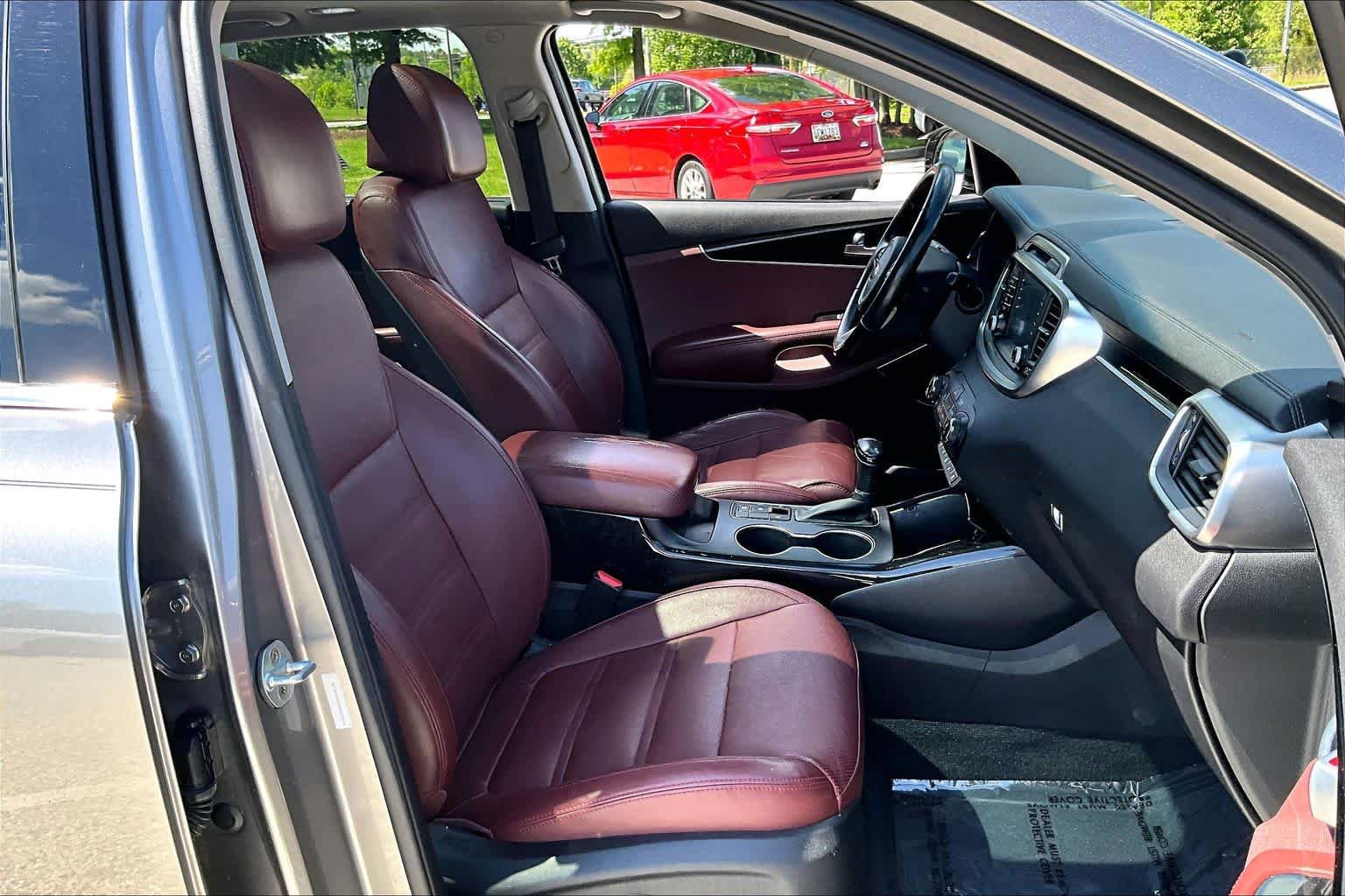 Used 2017 Kia Sorento SX AWD/4WD image 9