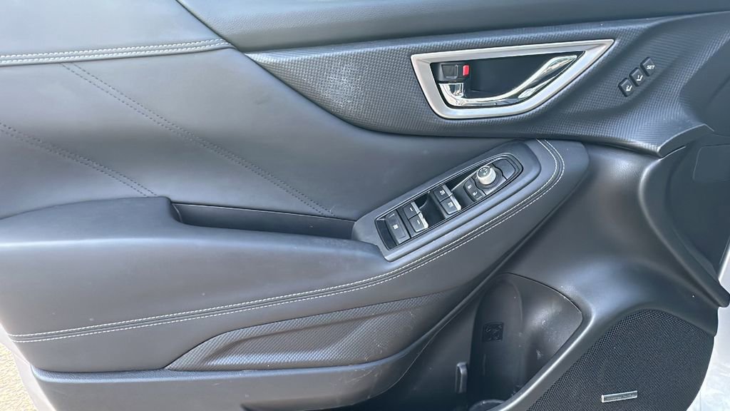 Used 2022 Subaru Forester Touring image 14