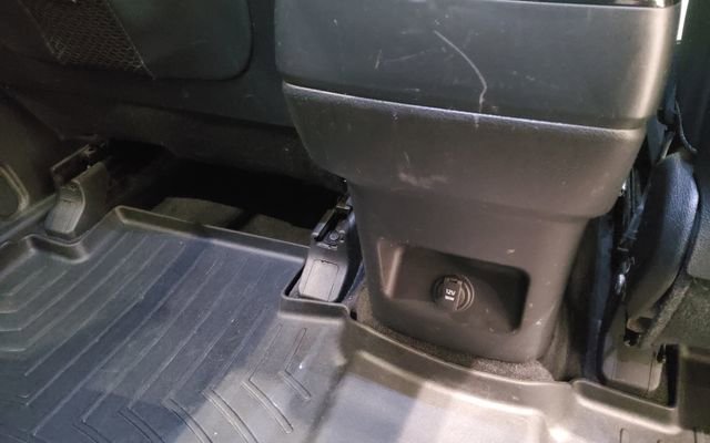 Used 2020 Kia Telluride EX w/ EX Premium Package image 21