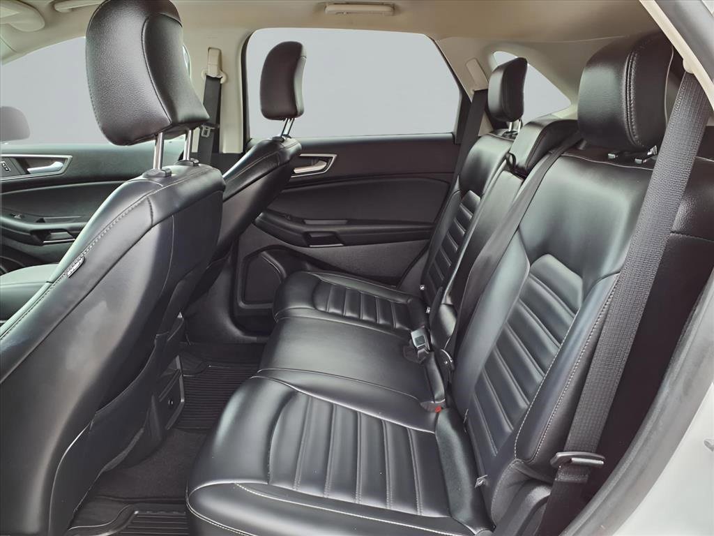 Used 2024 Ford Edge SEL image 12
