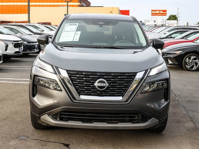 Used 2023 Nissan Rogue S image 2