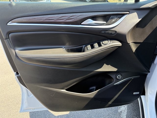 Used 2022 Buick Enclave Avenir w/ Trailering Package, 5000 lbs. AWD/4WD image 19