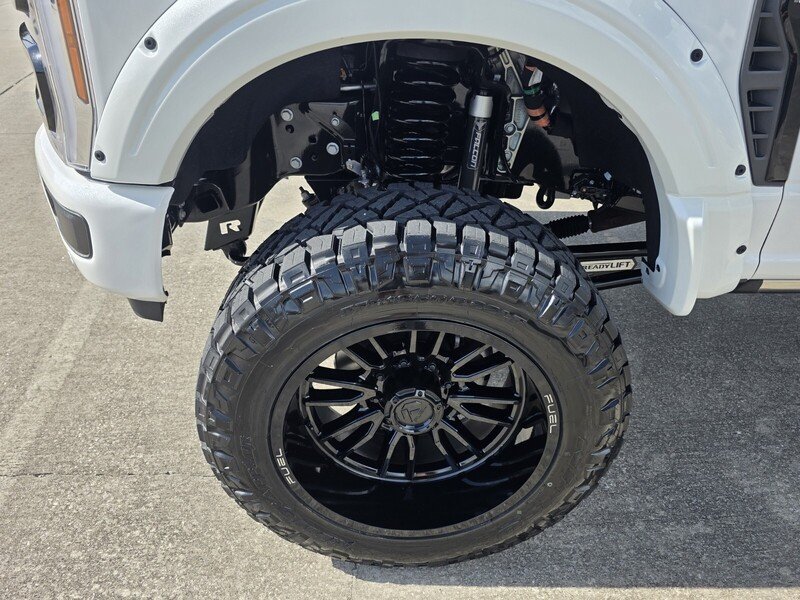 Used 2026 Ford F250 Platinum AWD/4WD image 9