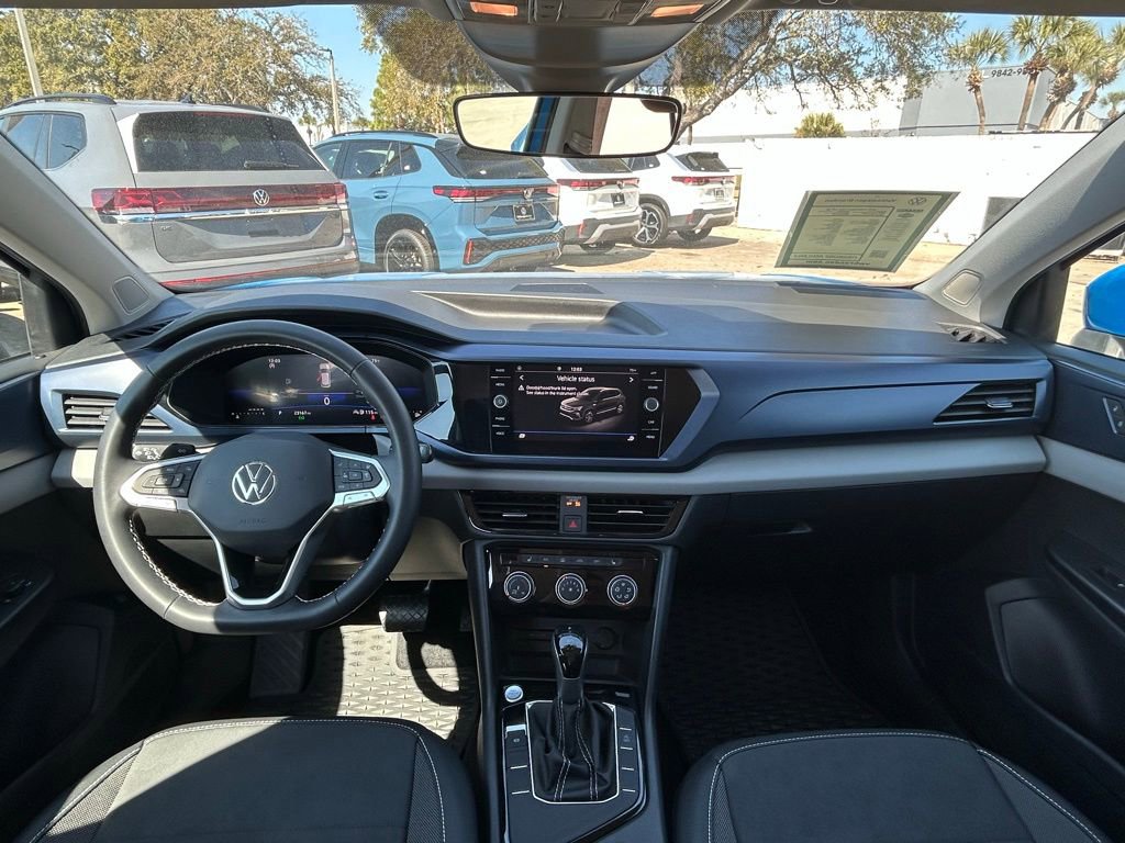 Certified 2023 Volkswagen Taos SE image 11