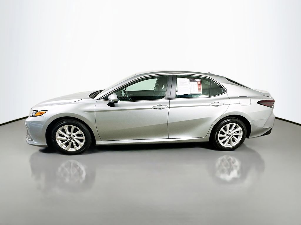 Used 2024 Toyota Camry LE FWD image 5